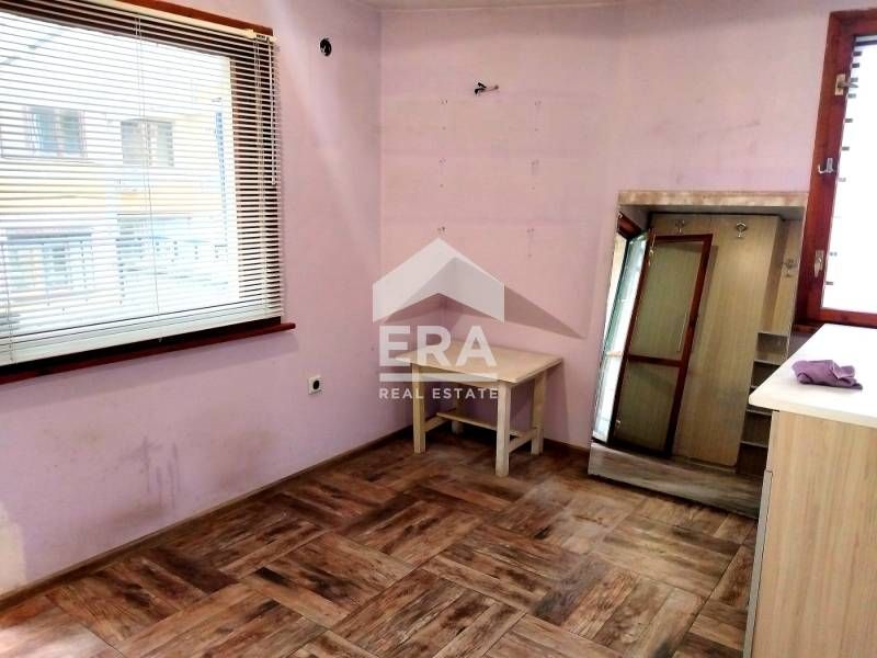 Продава се Едностаен апартамент в Хасково, Център - 33 кв.м за 1468 €/кв.м - Снимка #1