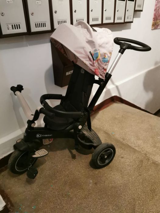 Tricicleta 4 in 1 kinderkraft rotativa cu pozitie de somn EASY TWIST B