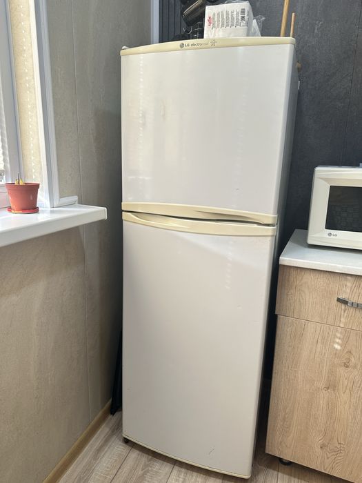 Холодильник lg бу