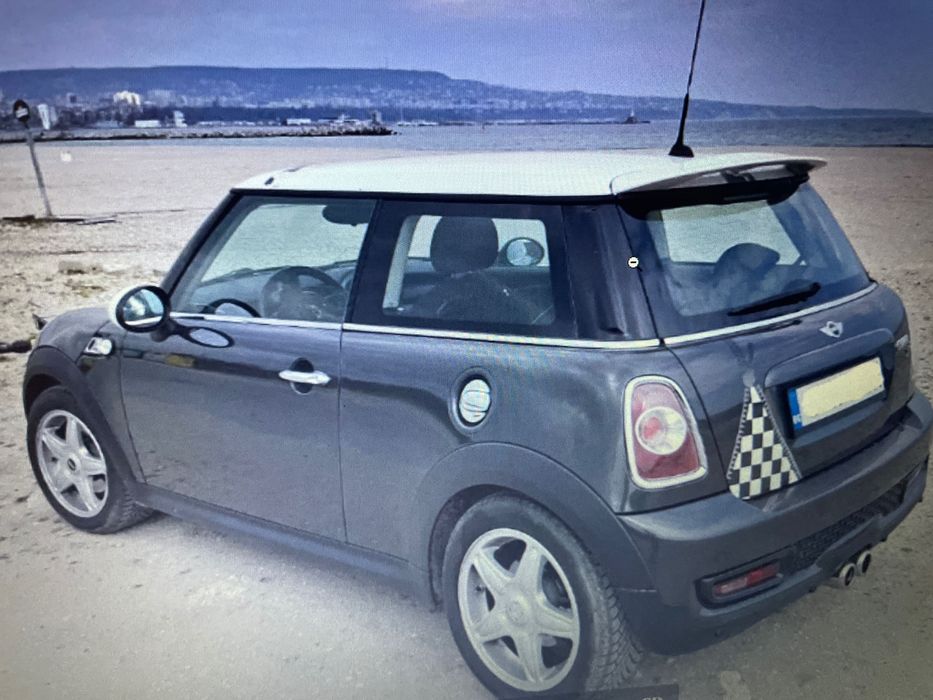 Продавам лек автомобил