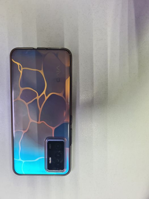 Мобильный телефон