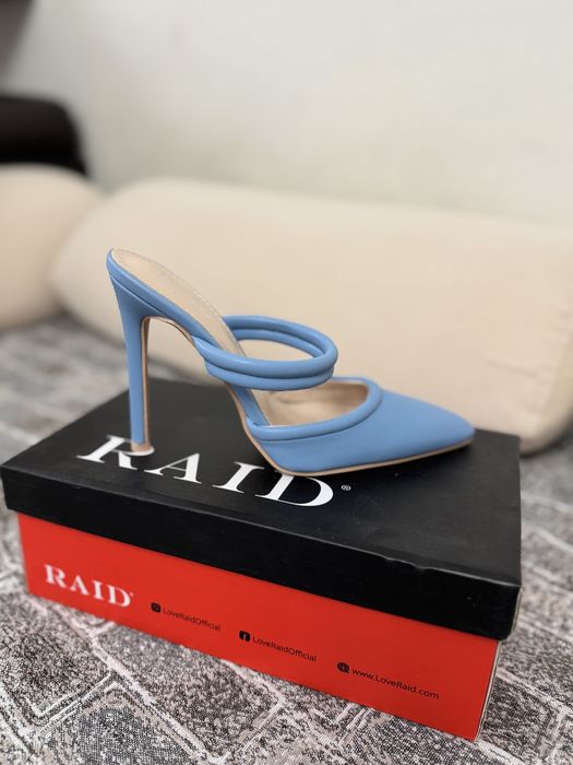Нови обувки Raid