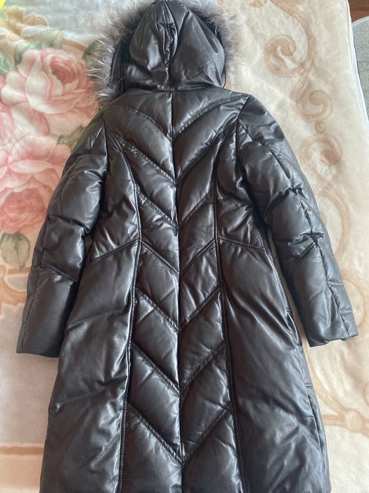 Кожаный зимний пуховик