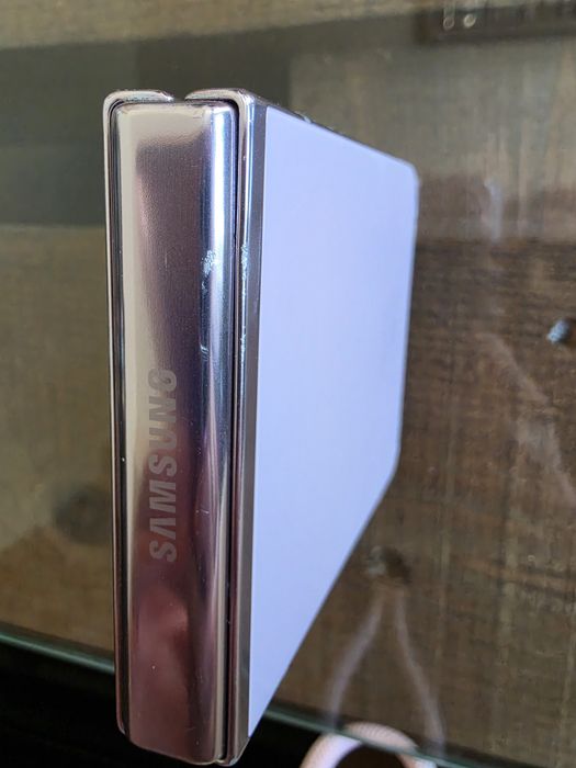 Samsung Z Flip 5 256 лилав