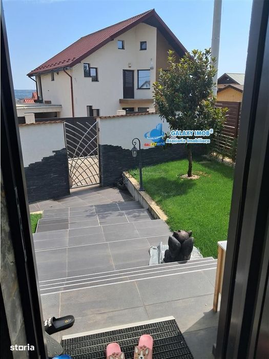 vanzare vila moderna P+E l Tg Saptamanal Pitesti finisata si mobilata