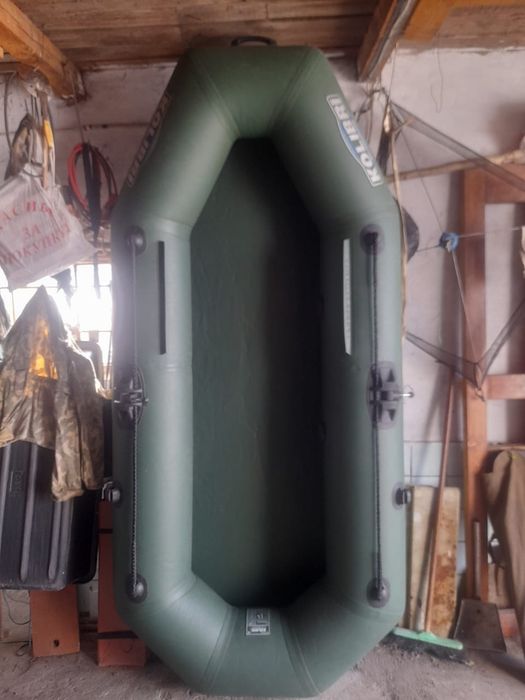 Продам лодку Калибри