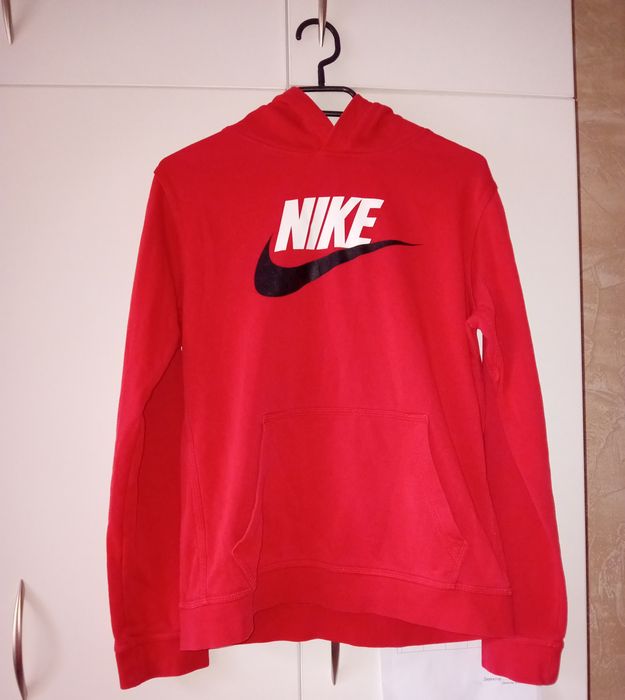 Червено худи Nike