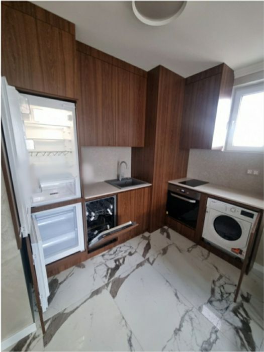 Дава се под наем Двустаен апартамент в София, Люлин 8 - 74 кв.м за 612 € - Снимка #1