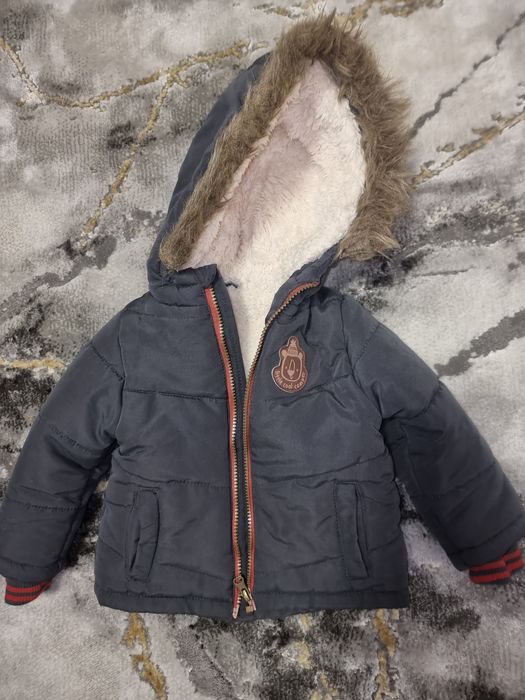 Geaca groasa , in stare impecabila ,marimea 80