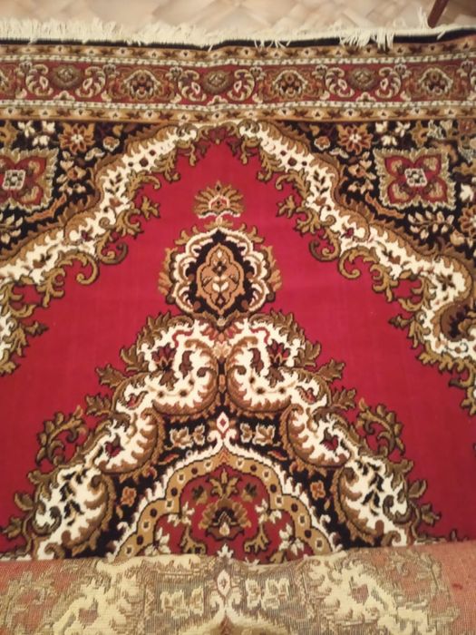 Продается ковер! В отличном состоянии!