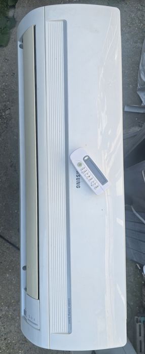 Aer conditionat Samsung,  on /off,12000btu cu montaj inclus