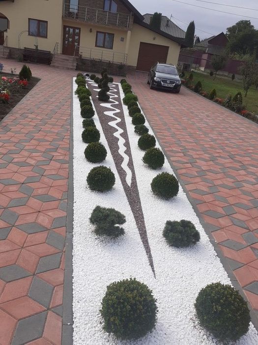 Ландшафтний белый галка камен