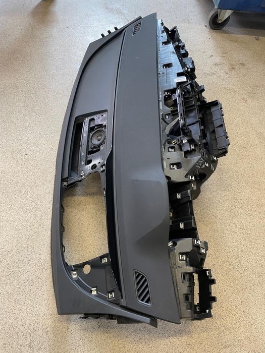 Plansa bord skoda enyaq