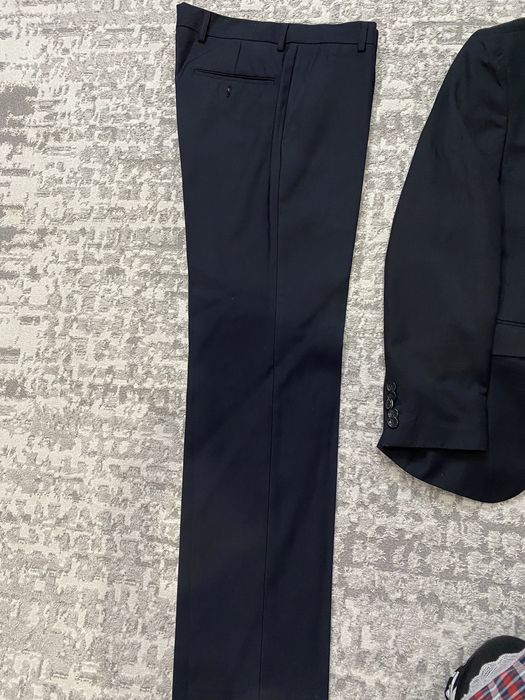 Продам мужской костюм