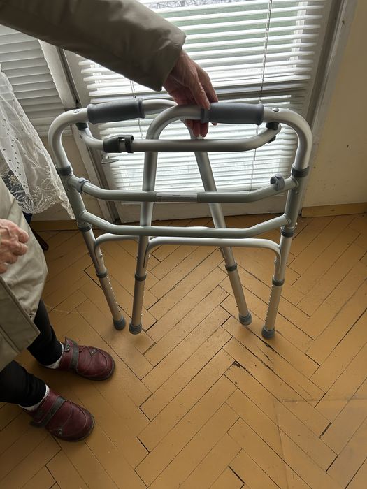 Проходилка за възрастни