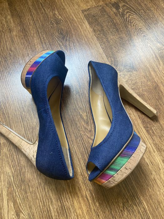 Туфли на каблуке