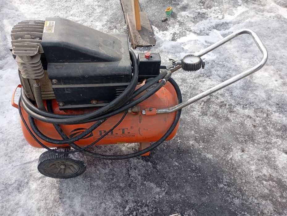 Продам балта сатамын қасапшының балтасы үлкен