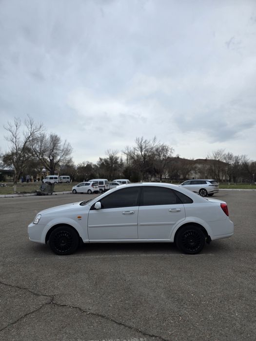 Lasetti avtamat srochna