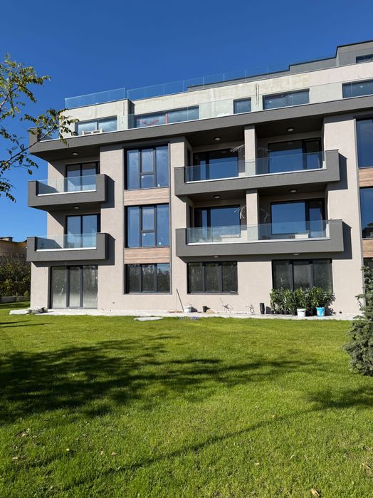 Продава се Двустаен апартамент в Варна, м-т Траката - 64 кв.м за 2422 €/кв.м - Снимка #1