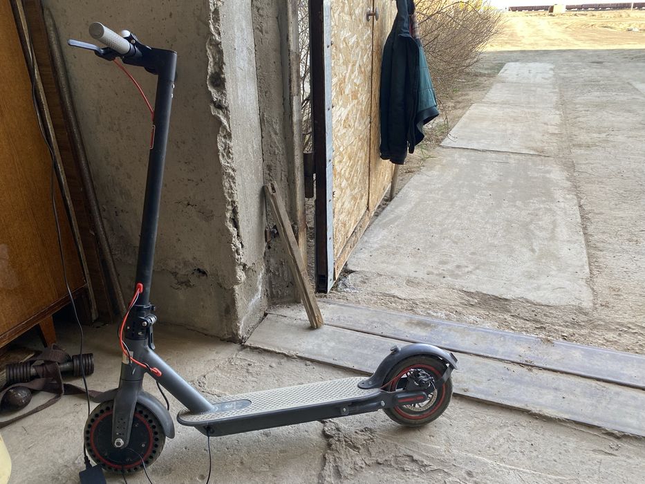 Продам электросамокат