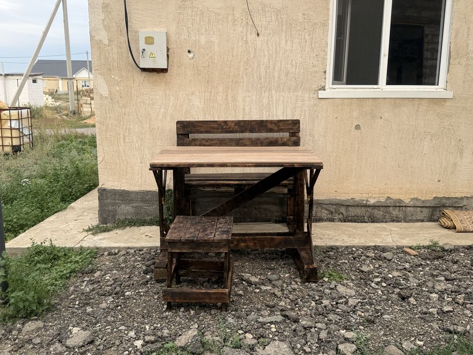 Стол и стул из поддона