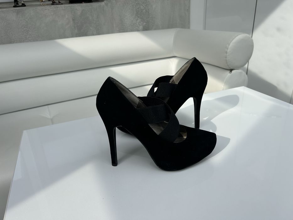 Боти, чизми, ботуши, обуки