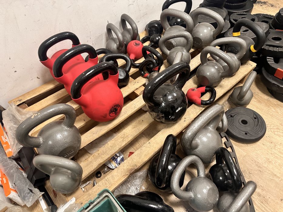 Kettlebell fier de la 4 kg la 32 kg 15 ron kg, negociabil la mai multe