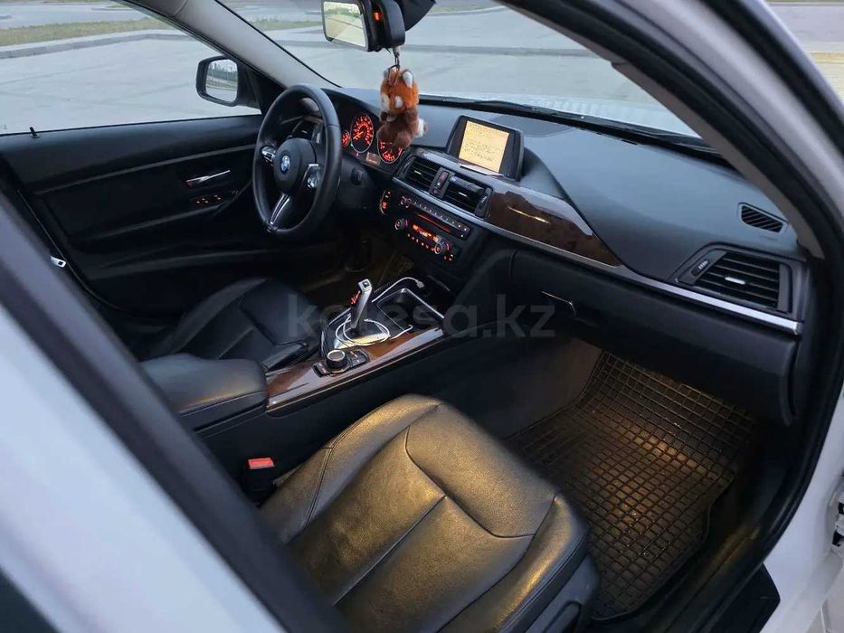BMW F30 328 г.в. 2013