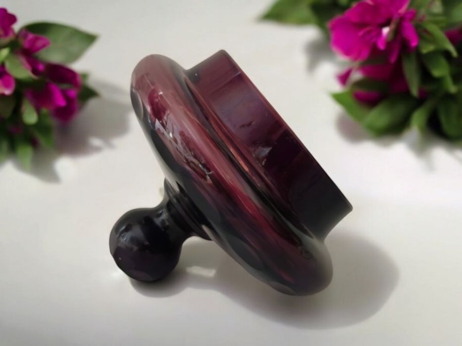 Продам старинный графин с бокалами