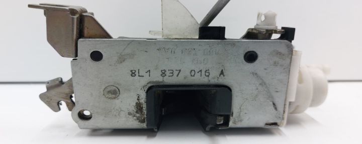 Broasca usa dreapta fata 8l1837016a Audi A3 8L (facelift) seria