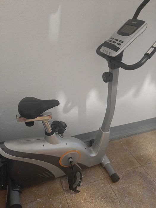 Bicicleta ergonomica de fitness Kondition
