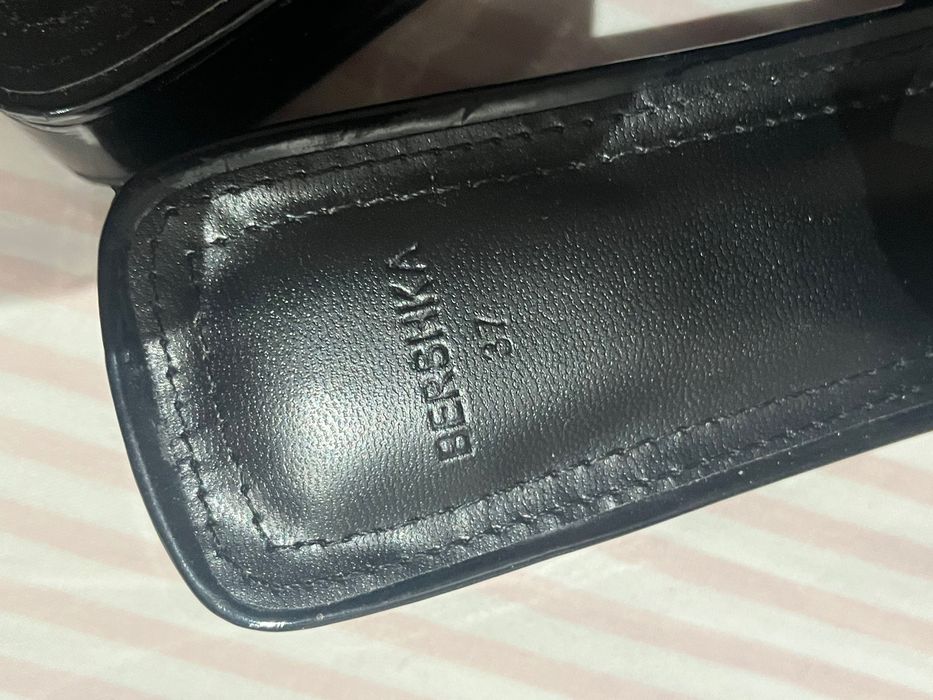 черные ,розовые балетки