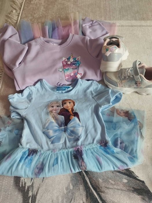 Детски рокли и маратонки