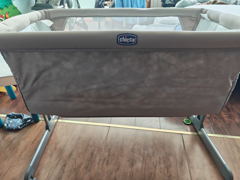 бебешка кошара Chicco next to me