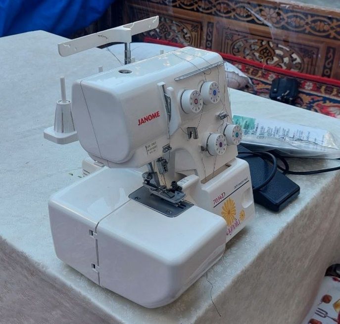 Швейная машина JANOME AVERLO 7034D