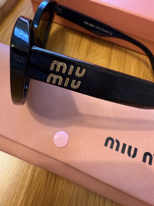 Дамски слънчеви очила