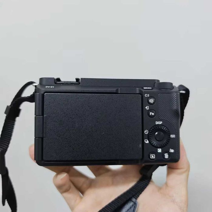 Камера Sony ZV-E1 Full-Frame (клетка SmallRig, кулер Ulanzi, 3 АКБ)