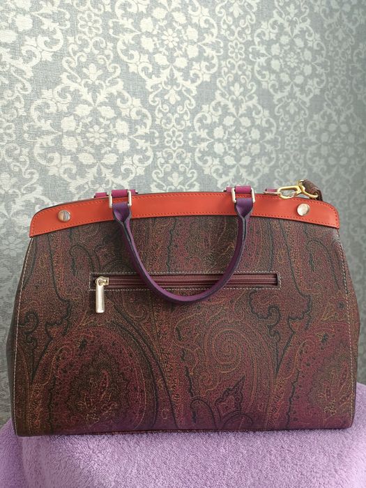 Стильная женская сумка