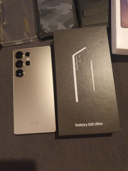 Samsung Galaxy S25 Ultra 1tb.