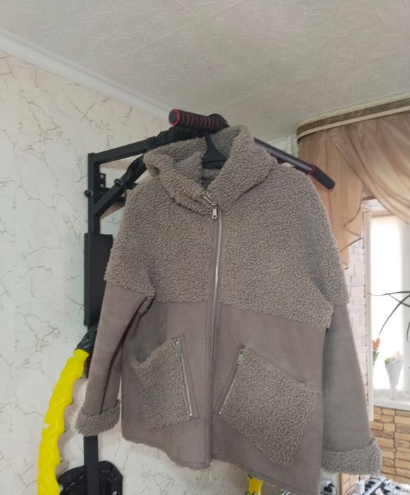 Продам куртка женская 50-52