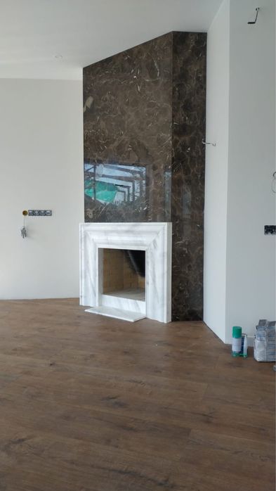 Камин из мрамора