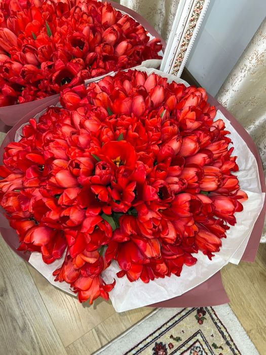 букеты / цветы / подарок