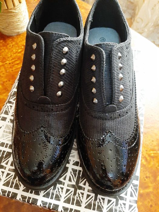 Pantofi NOI damă (măsura 38,5-39)