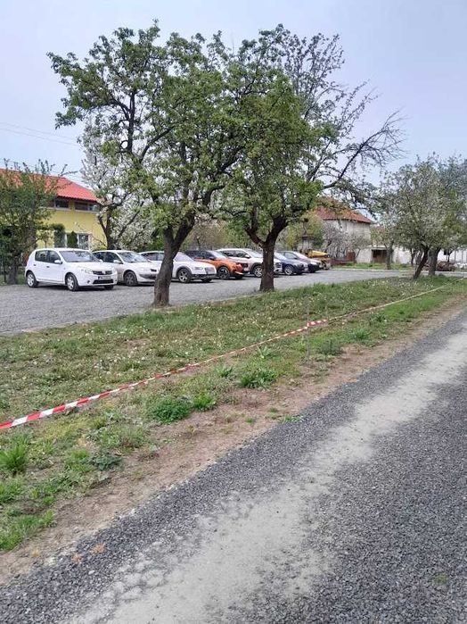 Inchiriez  Dumbravita 10 € metru patrat si inca cateva spatii ,vezi in descriere cu parcare in spate