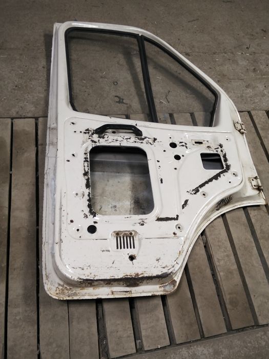 Двери Газель 2000 годов