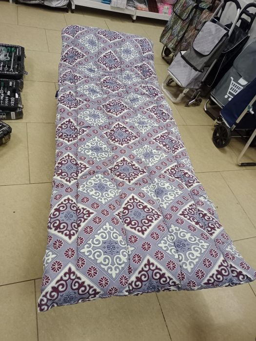 Раскладушка , кровать, матрас