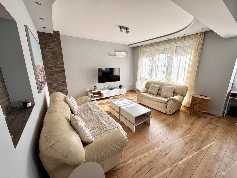 Наем просторен 3-стаен апартамент 120 кв. м.