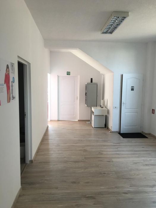 Proprietar.Inchiriez spatiu comercial 40,60 sau 100 m2