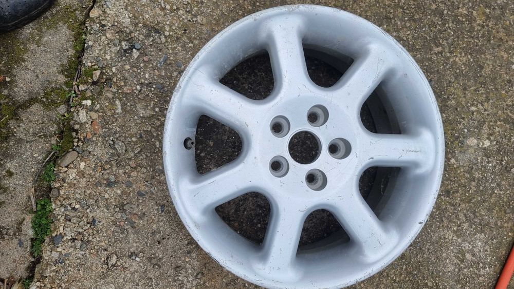 Авточасти и аксесоари