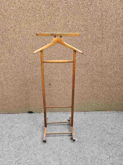 Витрина в ретро стил